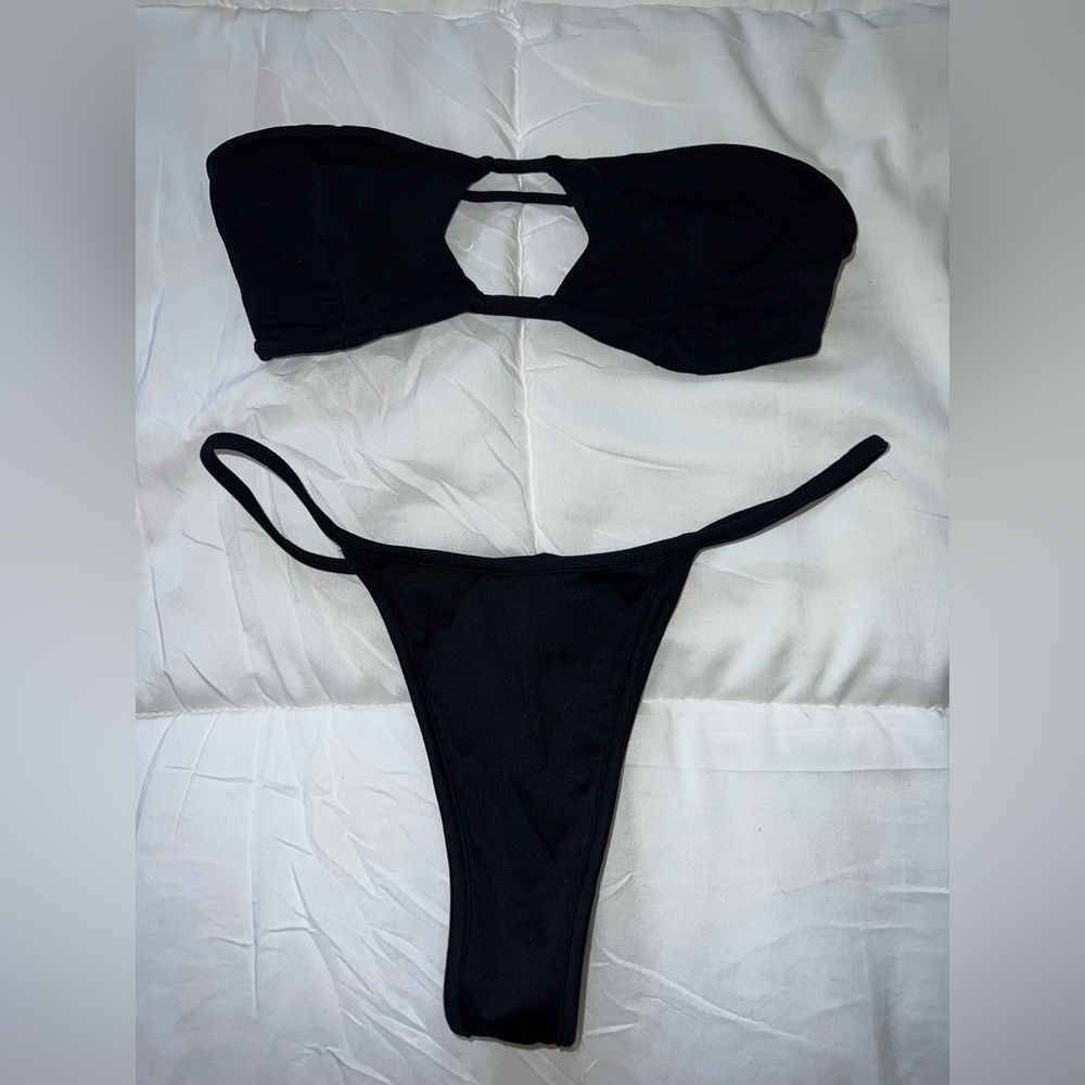 Black Indah Bikini